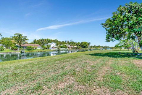 Copropriété à vendre à Royal Palm Beach, Floride: 2 chambres, 101.08 m2 № 1223158 - photo 23