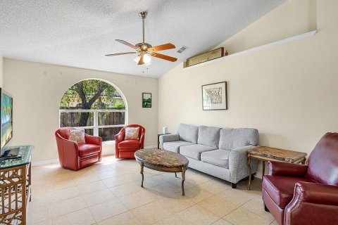 Casa en venta en Vero Beach, Florida, 3 dormitorios, 185.06 m2 № 1223196 - foto 18