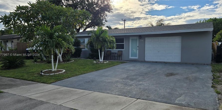 House in Fort Lauderdale, Florida 4 bedrooms, 108.51 sq.m. № 1408946