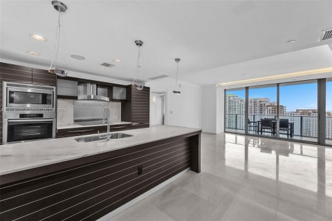 Condominio en venta en Miami, Florida, 2 dormitorios, 139.35 m2 № 1409047 - foto 4