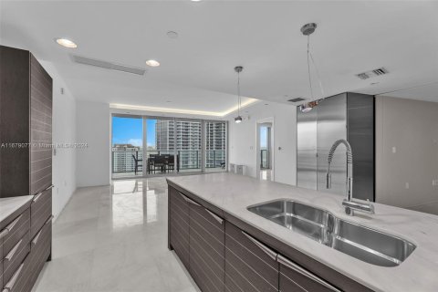 Condominio en venta en Miami, Florida, 2 dormitorios, 139.35 m2 № 1409047 - foto 7