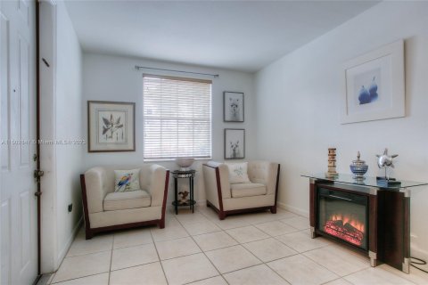 Townhouse in Homestead, Florida 3 bedrooms, 108.6 sq.m. № 911024 - photo 3