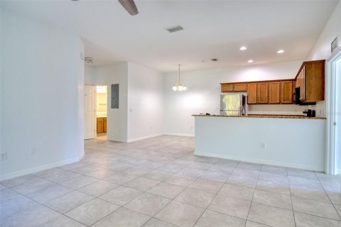 Condo in Bradenton, Florida, 3 bedrooms  № 1386930 - photo 2