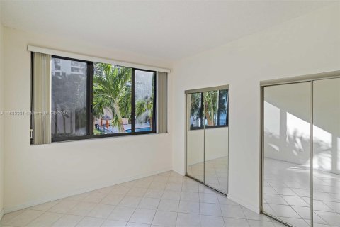 Condominio en venta en Miami, Florida, 2 dormitorios, 92.9 m2 № 1439983 - foto 19