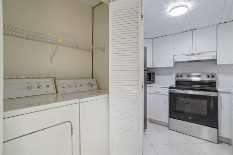 Condominio en venta en Miami, Florida, 2 dormitorios, 92.9 m2 № 1439983 - foto 27