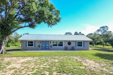 House in Sebring, Florida 3 bedrooms, 172.33 sq.m. № 1313653 - photo 4