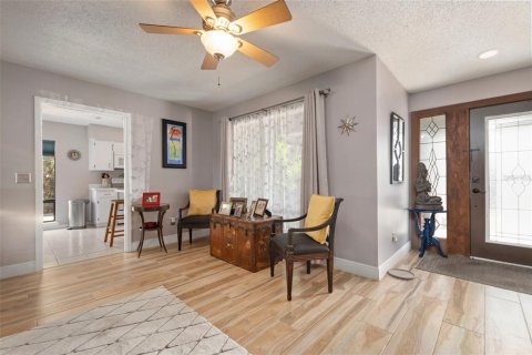 Casa en venta en Tampa, Florida, 3 dormitorios, 195.65 m2 № 1314510 - foto 4