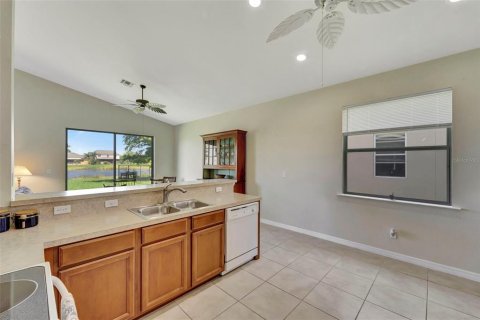 Villa ou maison à vendre à Punta Gorda, Floride: 3 chambres, 170.2 m2 № 1126370 - photo 15