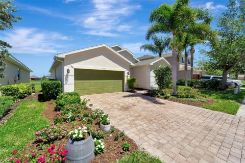 Casa en venta en Punta Gorda, Florida, 3 dormitorios, 170.2 m2 № 1126370 - foto 2