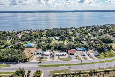 Commercial property in Cocoa, Florida № 850002 - photo 1