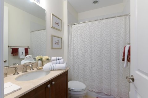Townhouse in North Palm Beach, Florida 3 bedrooms, 233.09 sq.m. № 850001 - photo 4
