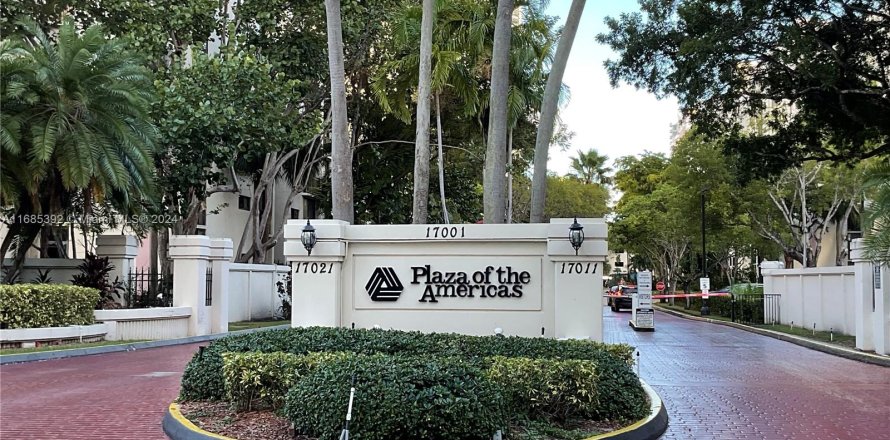 Condo in Sunny Isles Beach, Florida, 2 bedrooms  № 1427328