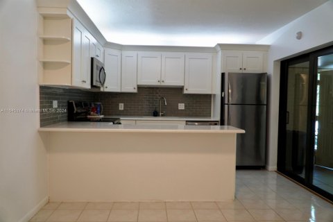 Townhouse in Palm Beach Gardens, Florida 2 bedrooms, 138.24 sq.m. № 1330700 - photo 4