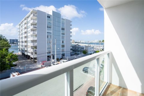 Propiedad comercial en venta en Miami Beach, Florida № 1330603 - foto 8