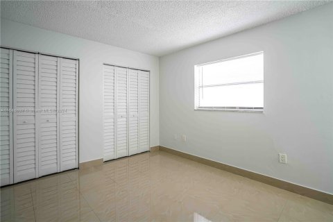 Propiedad comercial en venta en Miami Beach, Florida № 1330603 - foto 7