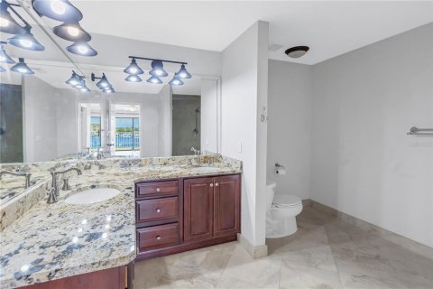 Touwnhouse à vendre à Treasure Island, Floride: 2 chambres, 171.4 m2 № 1303691 - photo 18