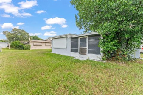 Villa ou maison à vendre à New Port Richey, Floride: 2 chambres, 101.08 m2 № 1303890 - photo 28