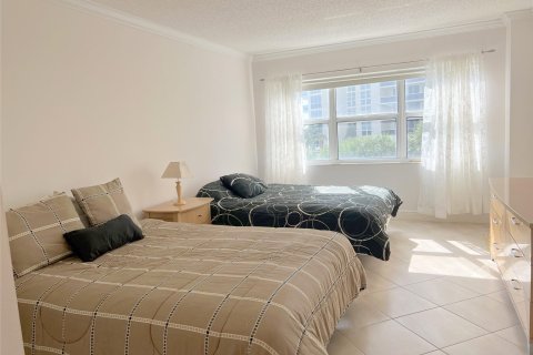 Condo in Fort Lauderdale, Florida, 2 bedrooms  № 987203 - photo 16