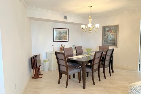 Condo in Fort Lauderdale, Florida, 2 bedrooms  № 987203 - photo 17