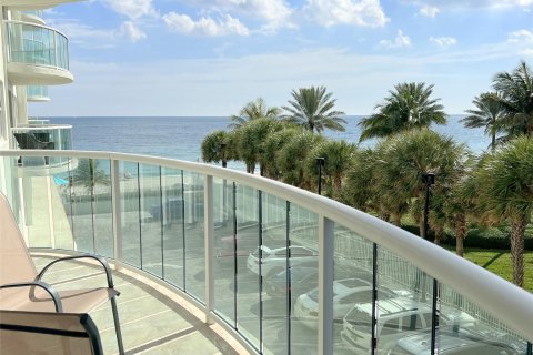 Condo in Fort Lauderdale, Florida, 2 bedrooms  № 987203 - photo 22