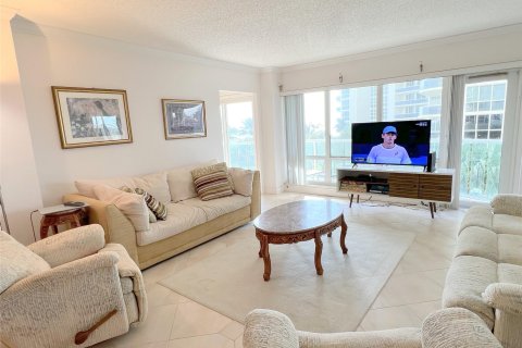 Condo in Fort Lauderdale, Florida, 2 bedrooms  № 987203 - photo 21