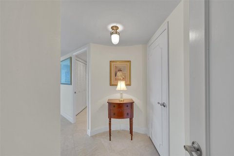 Condo in Fort Lauderdale, Florida, 1 bedroom  № 1210425 - photo 10