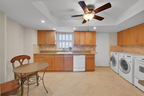 Copropriété à vendre à Fort Lauderdale, Floride: 1 chambre, 127.28 m2 № 1210425 - photo 23