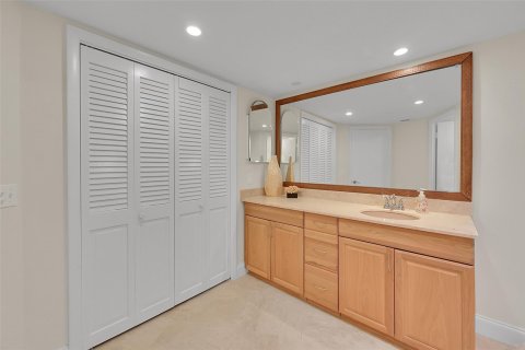 Copropriété à vendre à Fort Lauderdale, Floride: 1 chambre, 127.28 m2 № 1210425 - photo 11