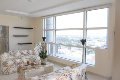 Condo in West Palm Beach, Florida, 2 bedrooms  № 959241 - photo 28