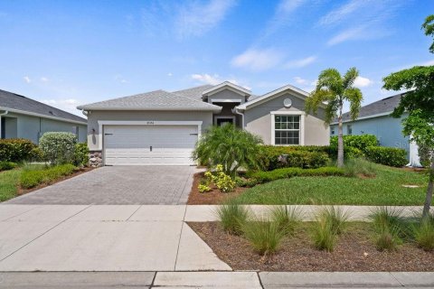 Villa ou maison à vendre à Punta Gorda, Floride: 4 chambres, 188.31 m2 № 1196049 - photo 1