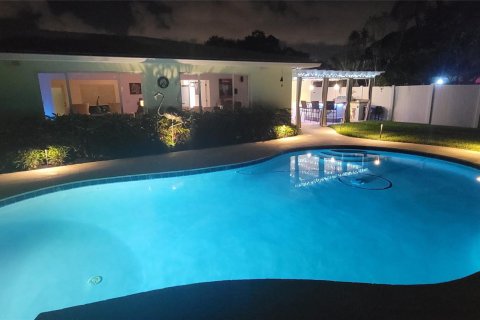 Casa en venta en Wilton Manors, Florida, 3 dormitorios, 165.18 m2 № 1188812 - foto 26