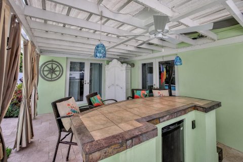 Casa en venta en Wilton Manors, Florida, 3 dormitorios, 165.18 m2 № 1188812 - foto 15