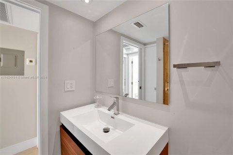 Copropriété à vendre à Miami Beach, Floride: 2 chambres, 95.69 m2 № 1271390 - photo 20