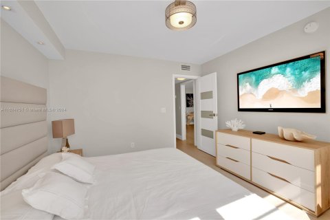 Copropriété à vendre à Miami Beach, Floride: 2 chambres, 95.69 m2 № 1271390 - photo 13