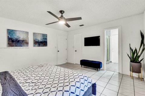 Immobilier commercial à vendre à Hallandale Beach, Floride: 309.55 m2 № 1271387 - photo 12