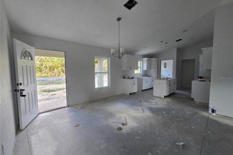 House in Ocklawaha, Florida 3 bedrooms, 129.69 sq.m. № 1383853 - photo 12