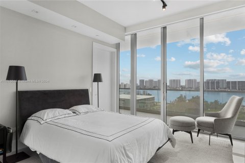 Condo in Sunny Isles Beach, Florida, 3 bedrooms  № 965541 - photo 25