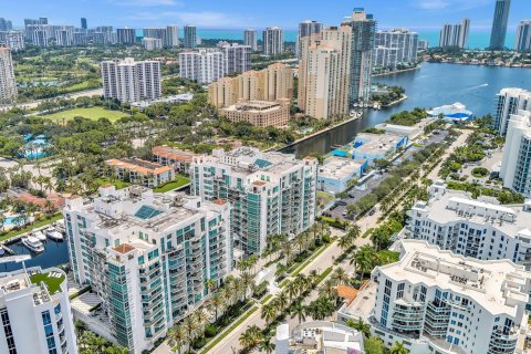 Condo in Aventura, Florida, 3 bedrooms  № 1208772 - photo 4