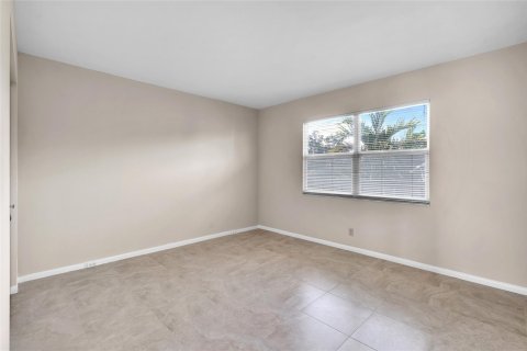 Copropriété à vendre à Coconut Creek, Floride: 2 chambres, 107.95 m2 № 1208773 - photo 22