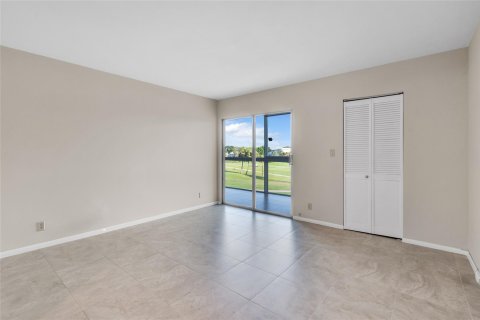 Copropriété à vendre à Coconut Creek, Floride: 2 chambres, 107.95 m2 № 1208773 - photo 14