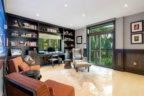 Casa en venta en Coral Gables, Florida, 6 dormitorios, 1221.39 m2 № 612454 - foto 26