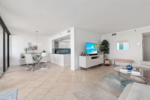 Condominio en venta en Hutchinson Island South, Florida, 2 dormitorios, 119.01 m2 № 796378 - foto 20