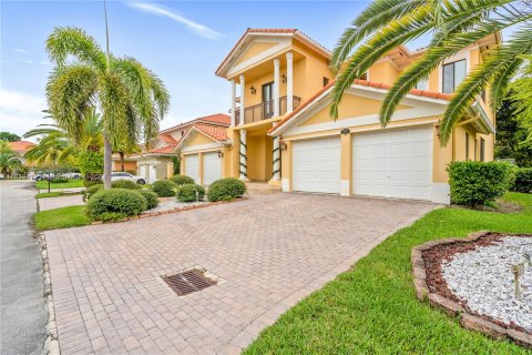 Villa ou maison à vendre à Cutler Bay, Floride: 5 chambres, 438.22 m2 № 1292978 - photo 7