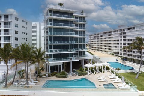 Condo in Palm Beach, Florida, 2 bedrooms in 3550 SOUTH OCEAN  № 929857 - photo 17