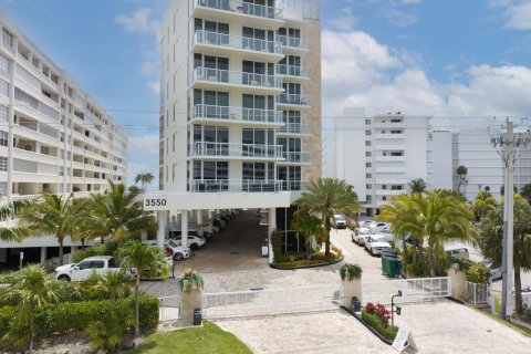 Condominio en venta en Palm Beach, Florida, 2 dormitorios, 242.1 m2 № 929857 - foto 15