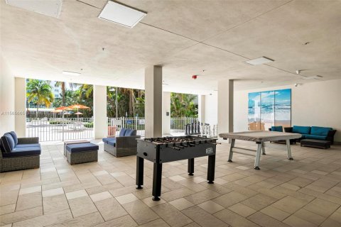 Condo in Sunny Isles Beach, Florida, 1 bedroom  № 1102428 - photo 22