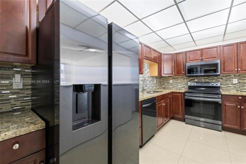 Condo in Sunny Isles Beach, Florida, 1 bedroom  № 1102428 - photo 7