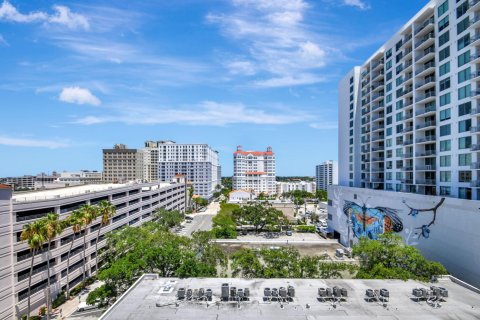 Condo in West Palm Beach, Florida, 3 bedrooms  № 1121083 - photo 10