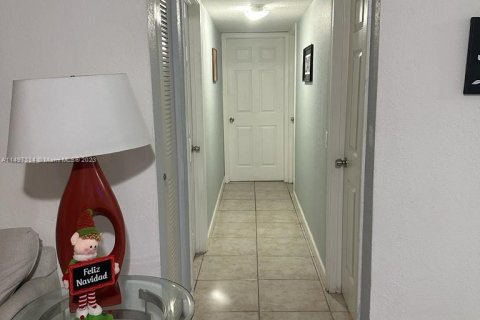 Купить кондоминиум в Хайалиа, Флорида 3 спальни, 116.13м2, № 877973 - фото 18