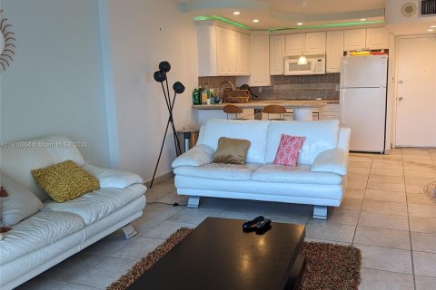 Condo in Miami Beach, Florida, 1 bedroom  № 1232667 - photo 6